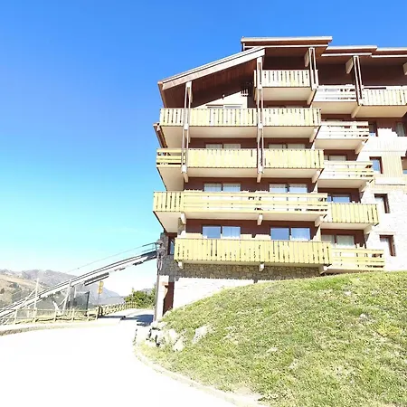 Calme Proche Pistes A Meribel *